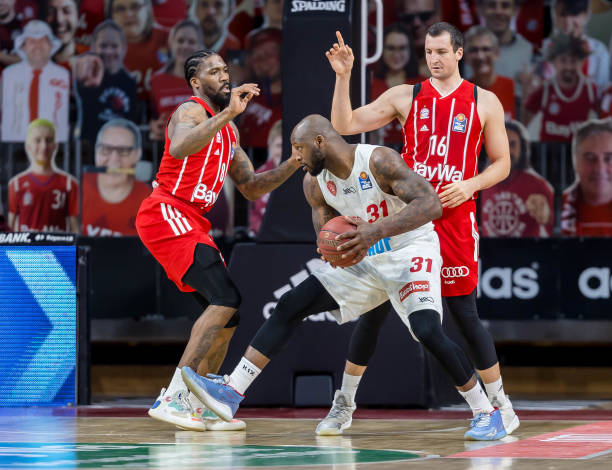 更是对未来 更是对未来